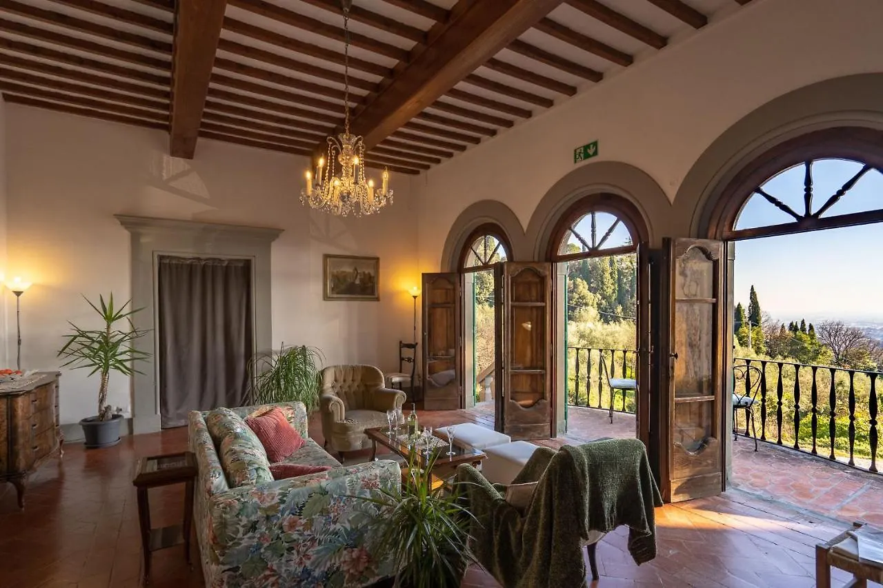 Villa Colle Olivi Pescia Italia