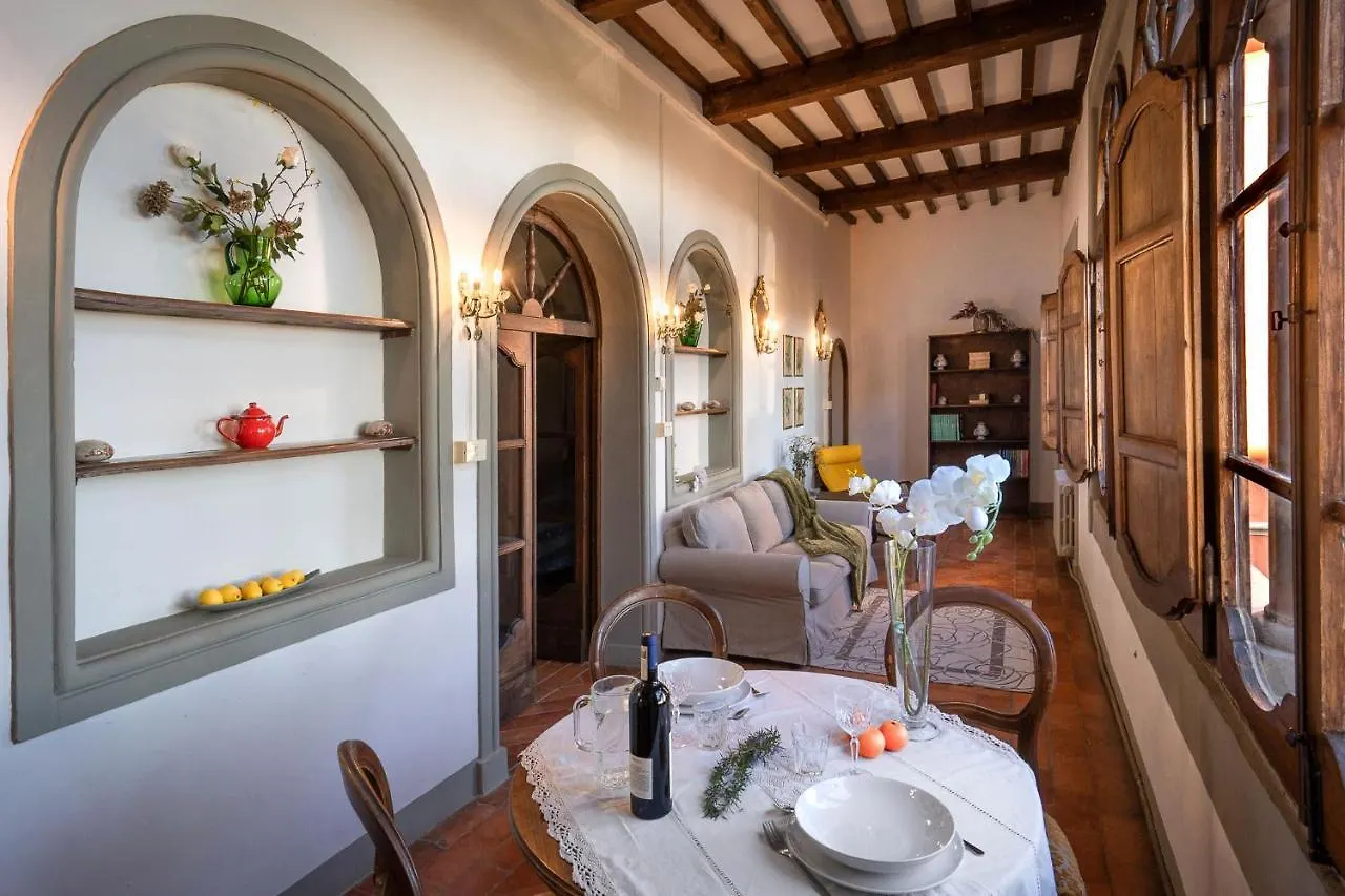 Alloggi In Villa Storica  Pescia